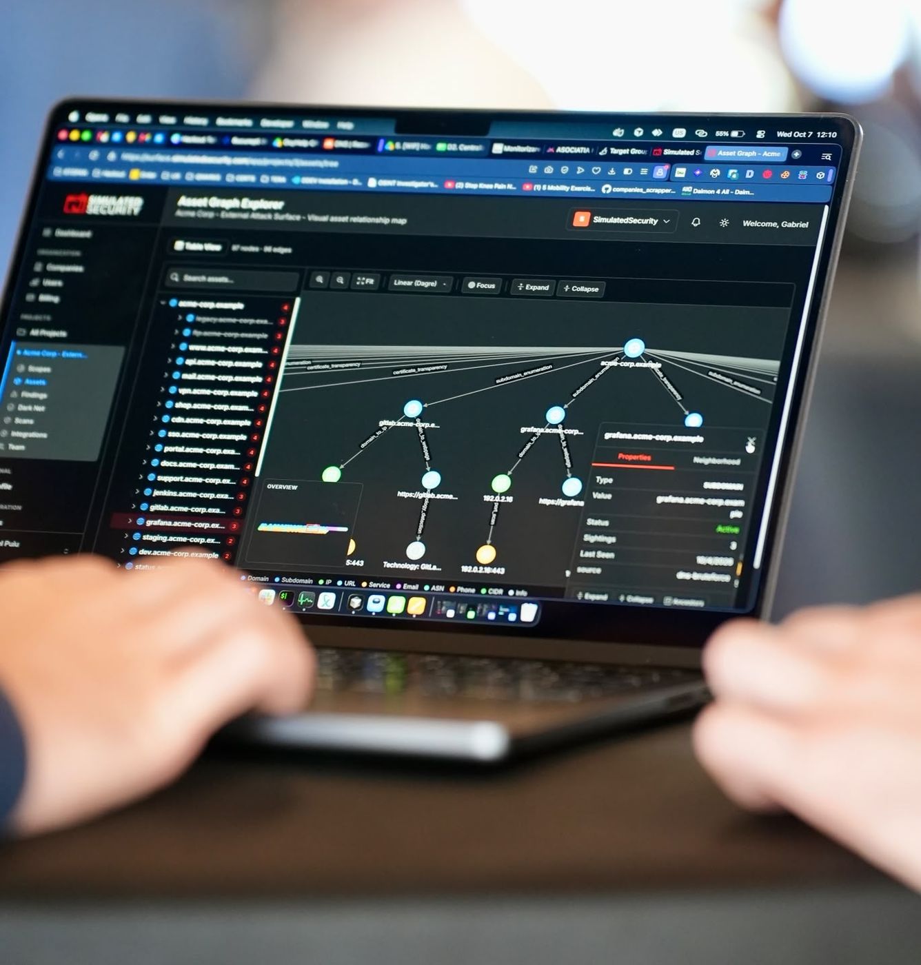 Exploring an asset graph in the platform